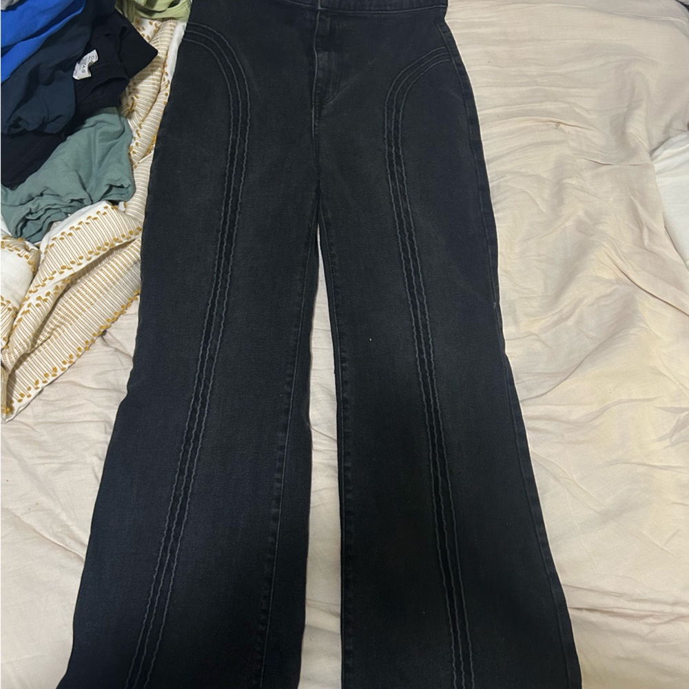Revice Bellbottom Pants